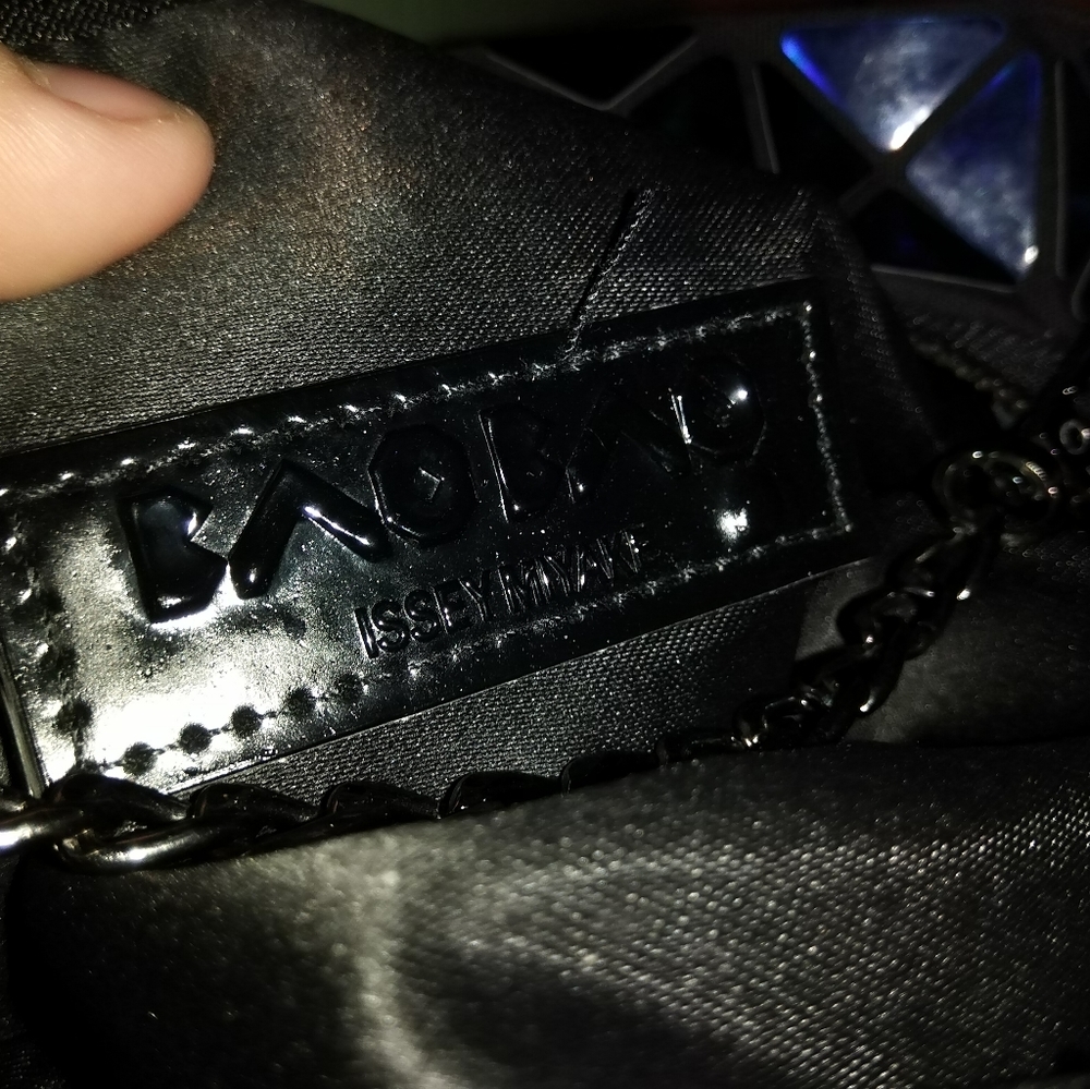 Reflective bag - Picture 3 of 3